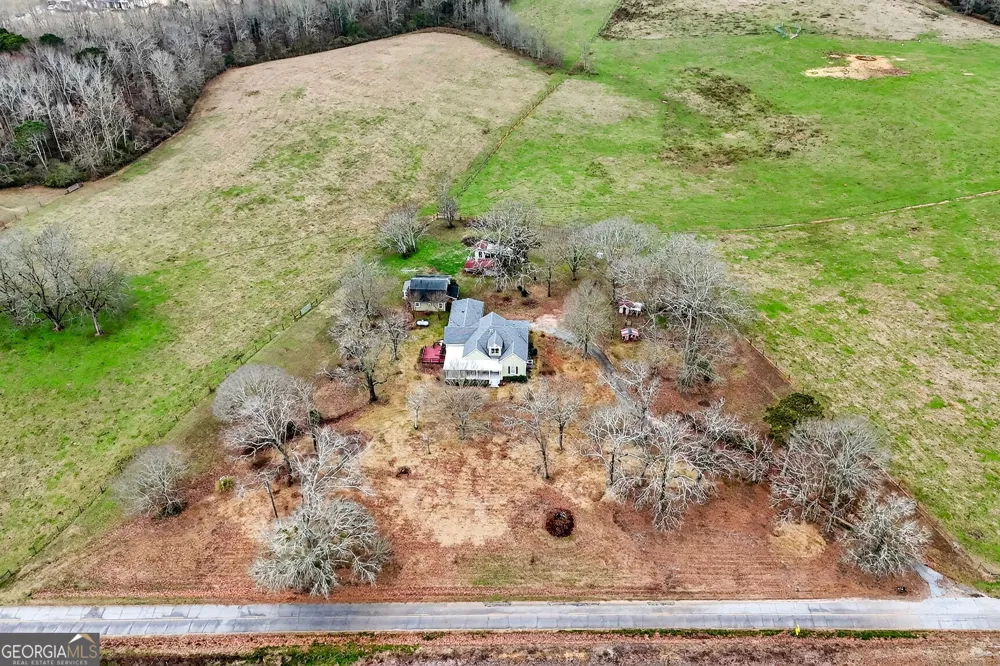 402 Tom Bell RD Milner, GA 30257