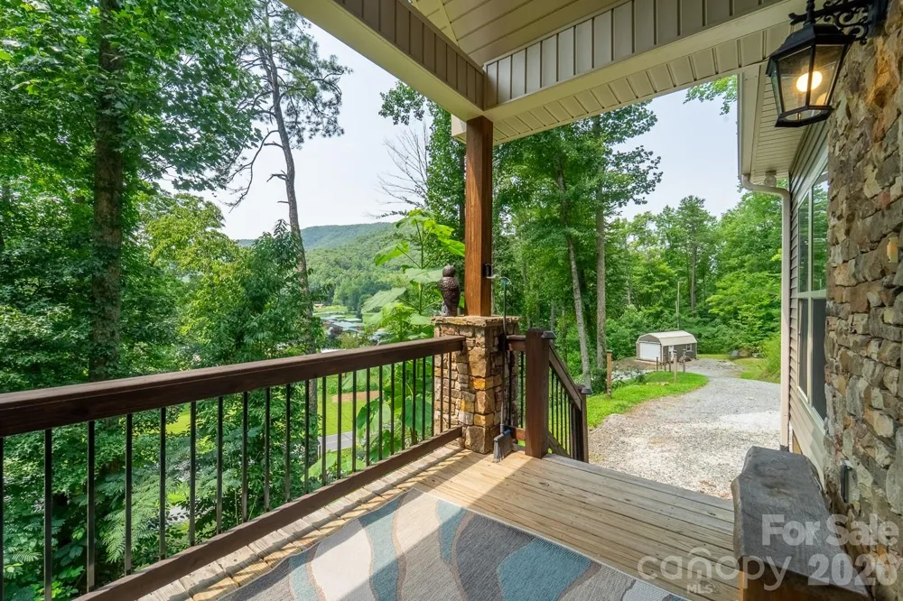 13 Cullsiah Cove Road Robbinsville, NC 28771