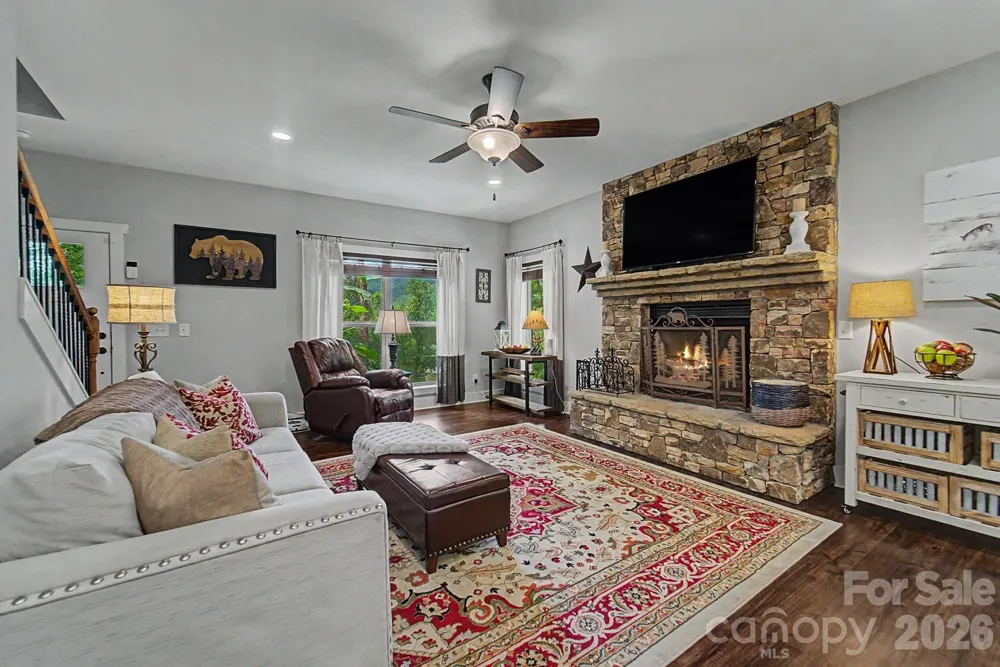 13 Cullsiah Cove Road Robbinsville, NC 28771