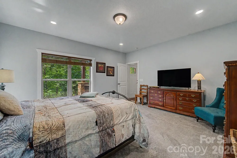13 Cullsiah Cove Road Robbinsville, NC 28771