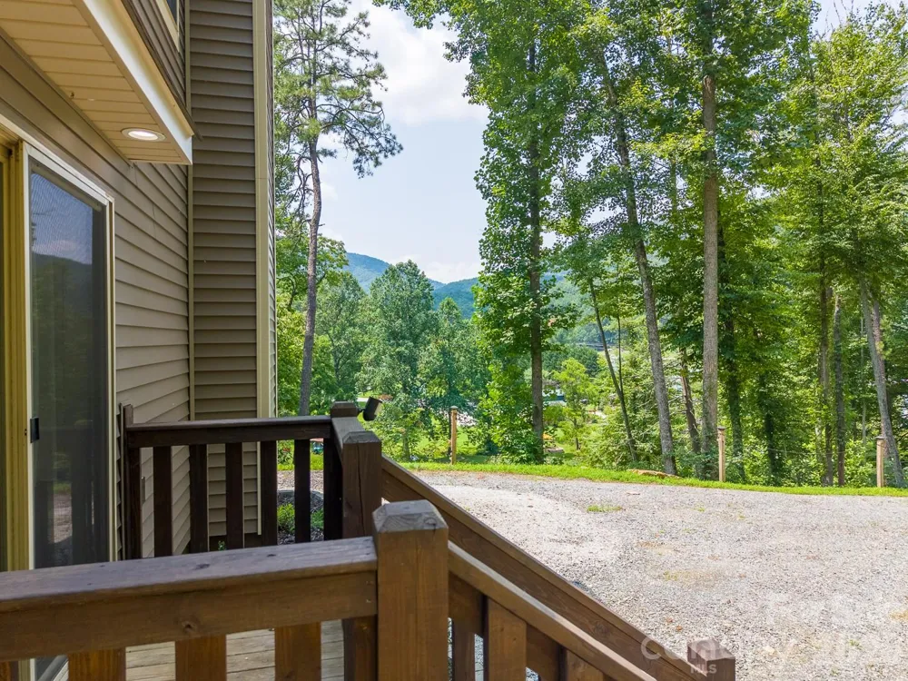 13 Cullsiah Cove Road Robbinsville, NC 28771