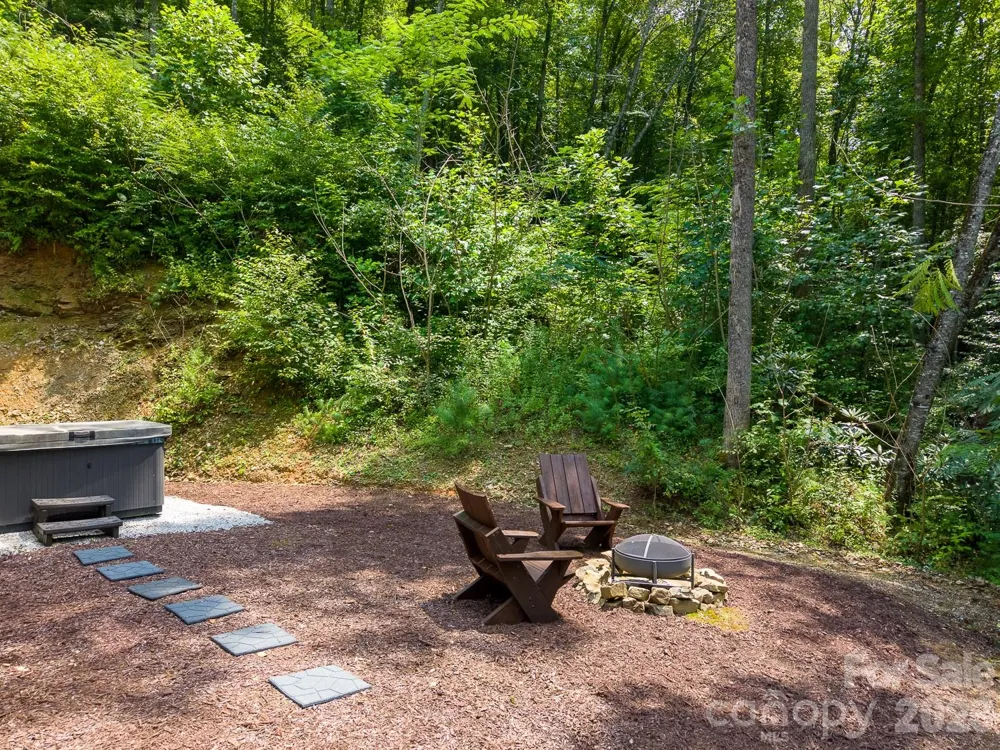 13 Cullsiah Cove Road Robbinsville, NC 28771