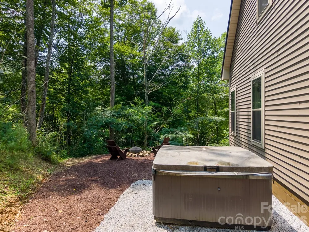 13 Cullsiah Cove Road Robbinsville, NC 28771