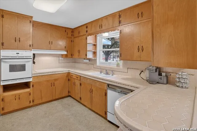 2611 DANBURY ST San Antonio, TX 78217