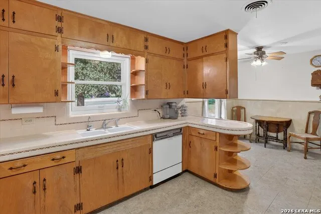 2611 DANBURY ST San Antonio, TX 78217