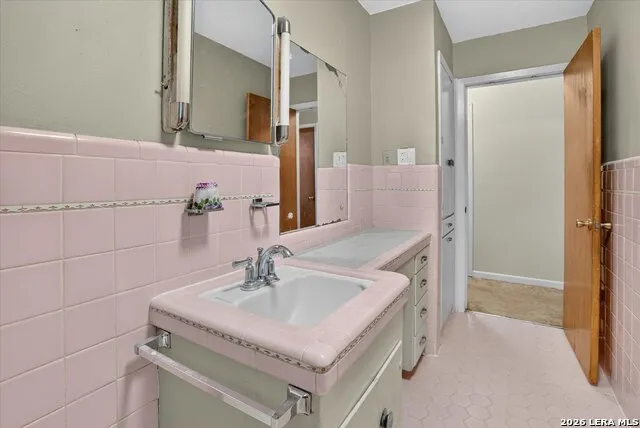 2611 DANBURY ST San Antonio, TX 78217
