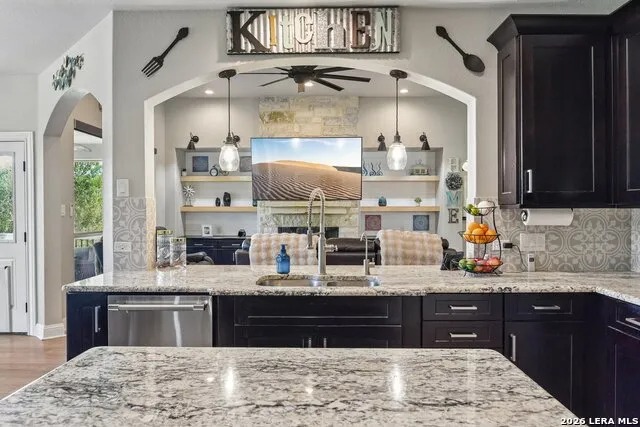 922 Santa Cruz Ln New Braunfels, TX 78132