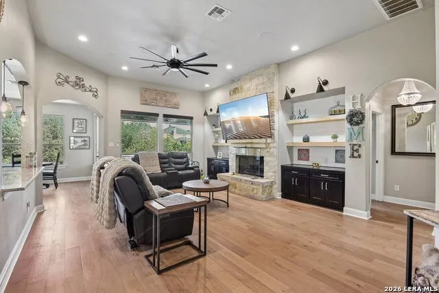 922 Santa Cruz Ln New Braunfels, TX 78132
