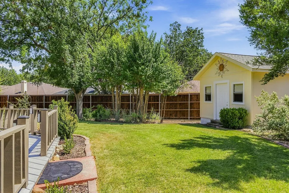 817 Redding Drive Saginaw, TX 76131