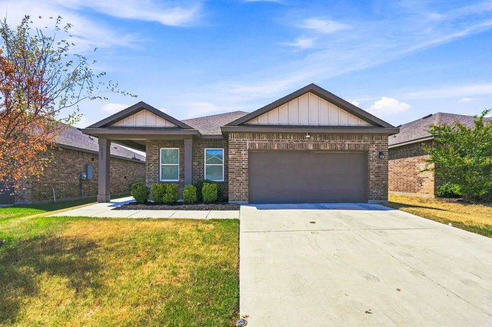 8405 Hawkview Drive Fort Worth, TX 76179