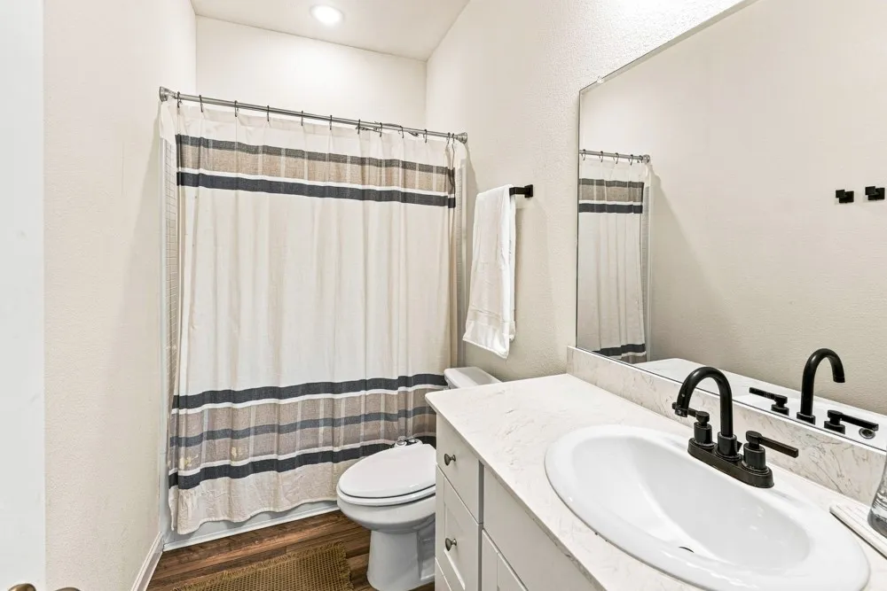 8405 Hawkview Drive Fort Worth, TX 76179