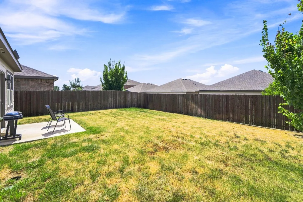 8405 Hawkview Drive Fort Worth, TX 76179