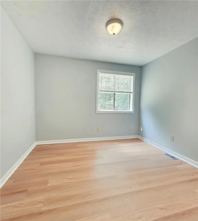 2514 Rhoanoke Drive Duluth, GA 30096