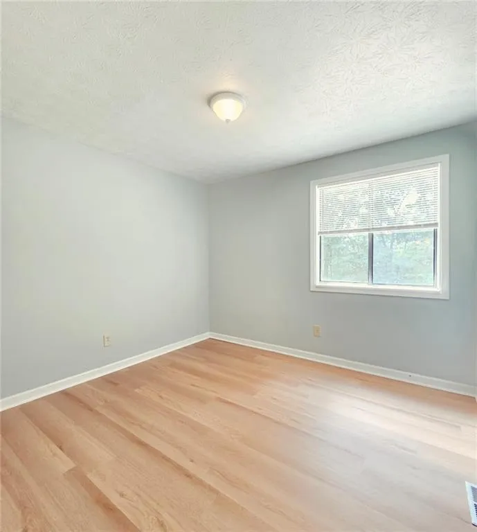 2514 Rhoanoke Drive Duluth, GA 30096