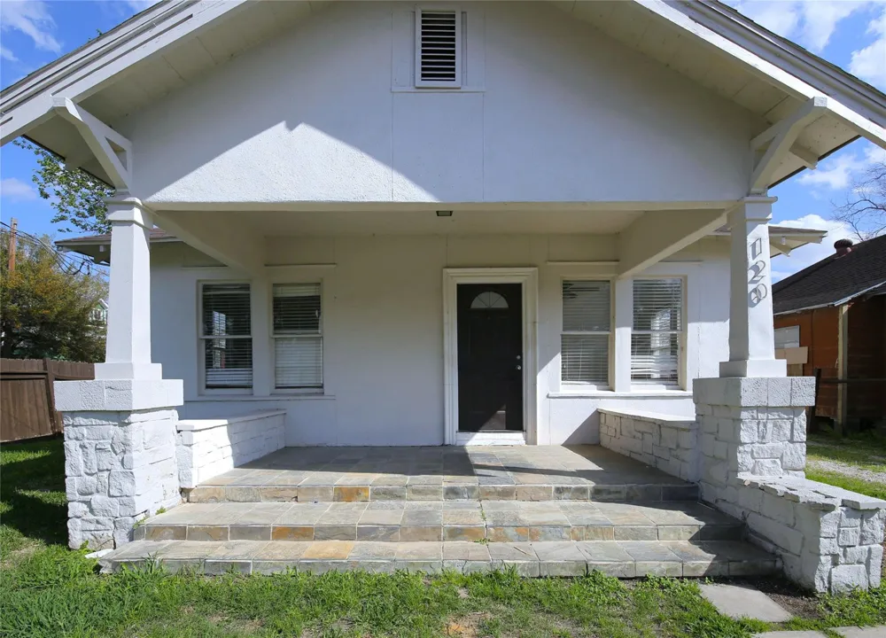 120 Edgewood Houston, TX 77011