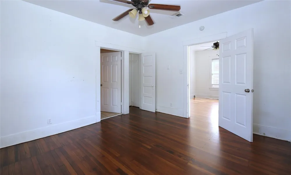 120 Edgewood Houston, TX 77011