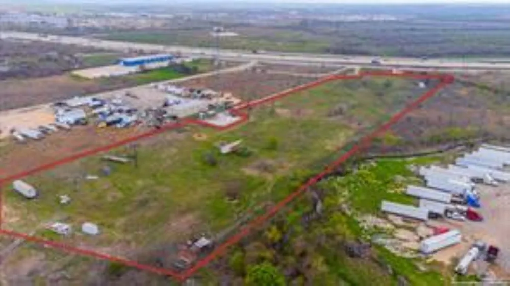 8155 Interstate 10 E Converse, TX 78109