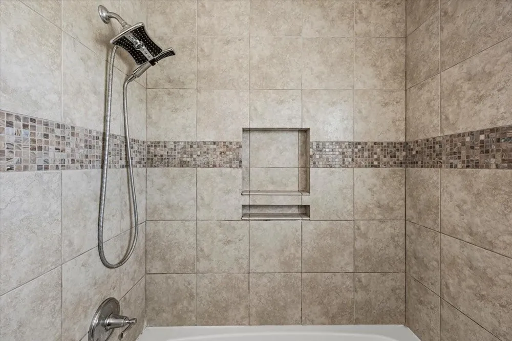 997 Redfish Street Bayou Vista, TX 77563