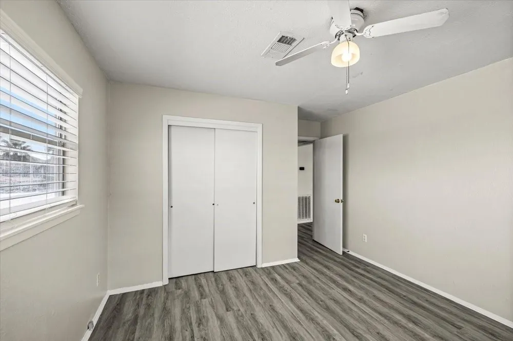 997 Redfish Street Bayou Vista, TX 77563