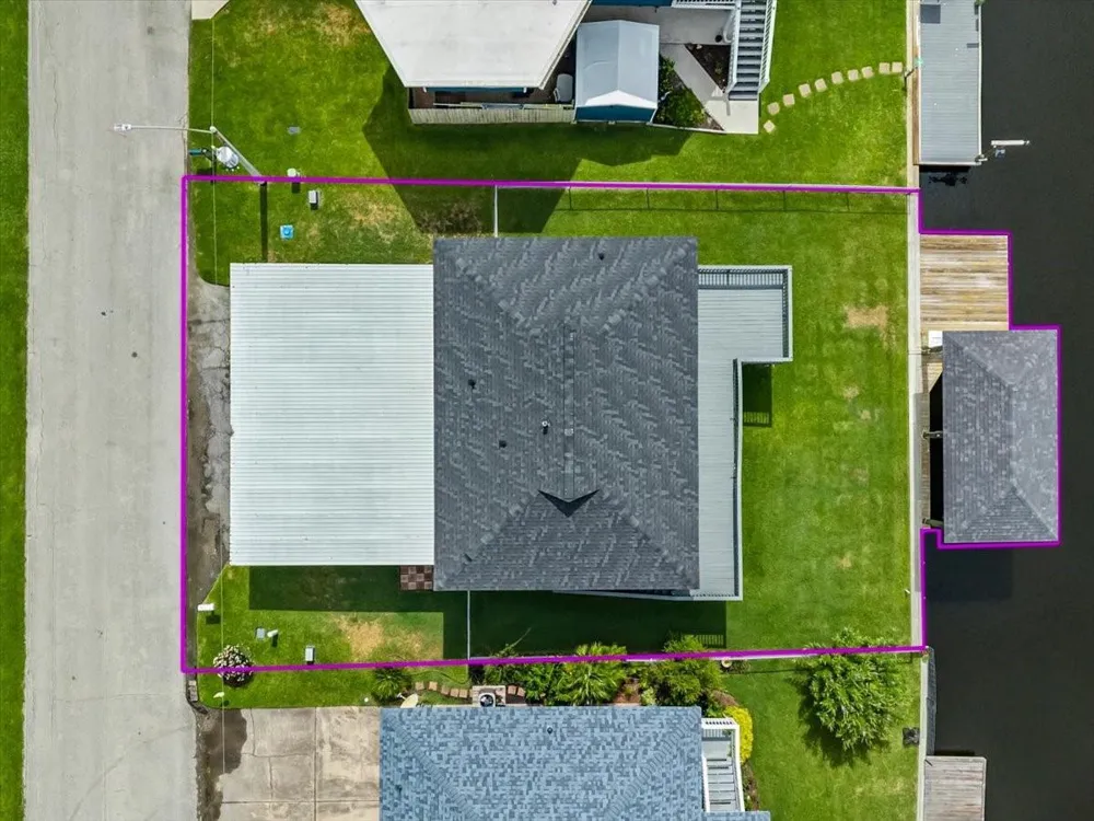 997 Redfish Street Bayou Vista, TX 77563