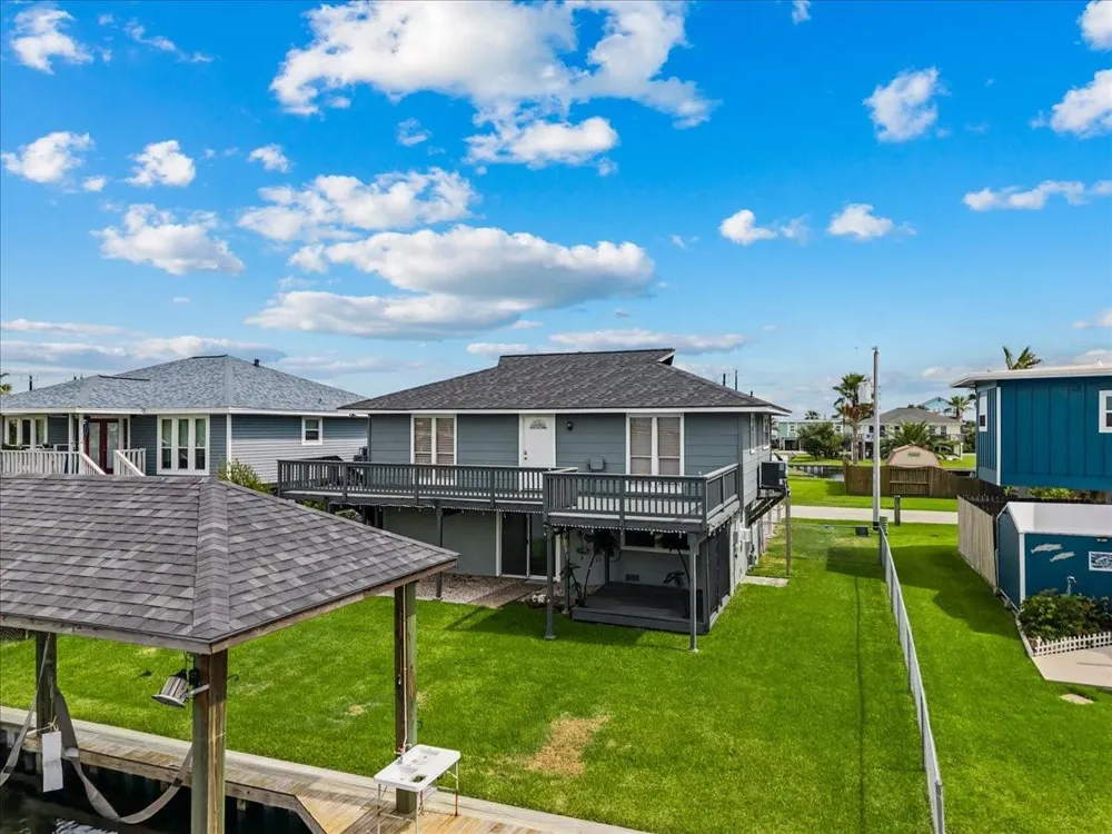 997 Redfish Street Bayou Vista, TX 77563