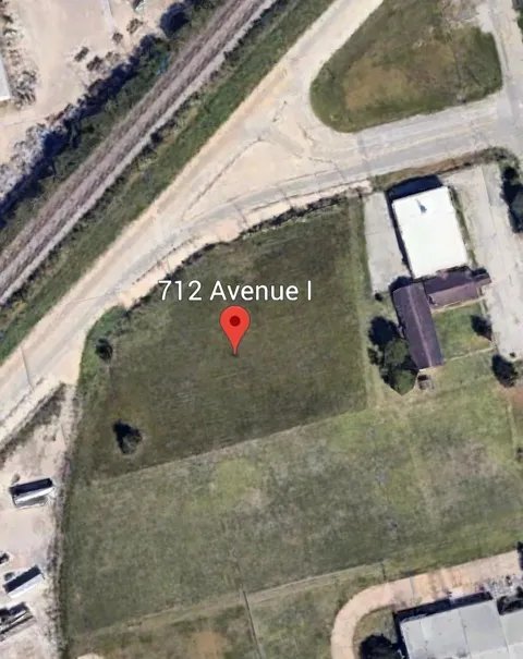 712 Avenue I
