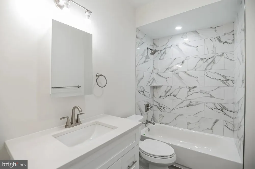 4628 WAYNE AVENUE #2 Philadelphia, PA 19144