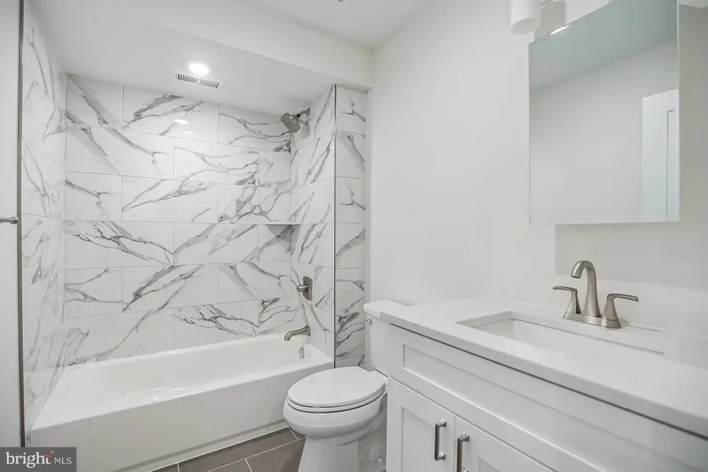 4628 WAYNE AVENUE #2 Philadelphia, PA 19144
