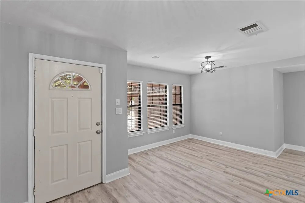 551 Thicket Lane Kyle, TX 78640