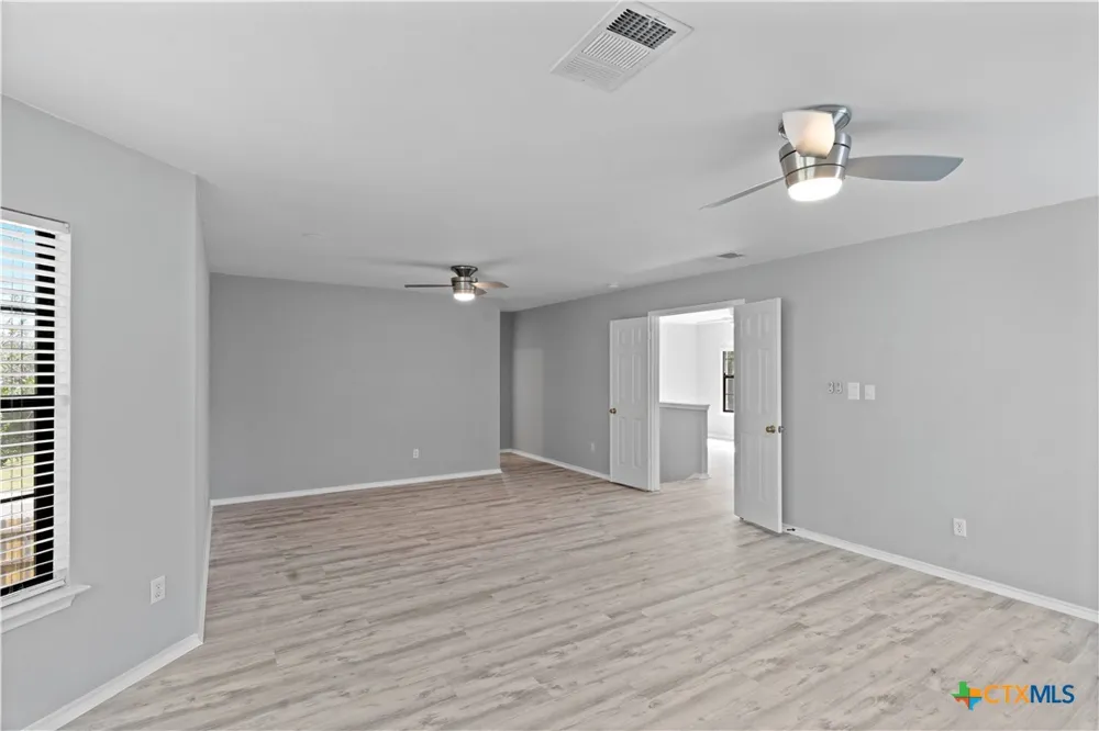 551 Thicket Lane Kyle, TX 78640