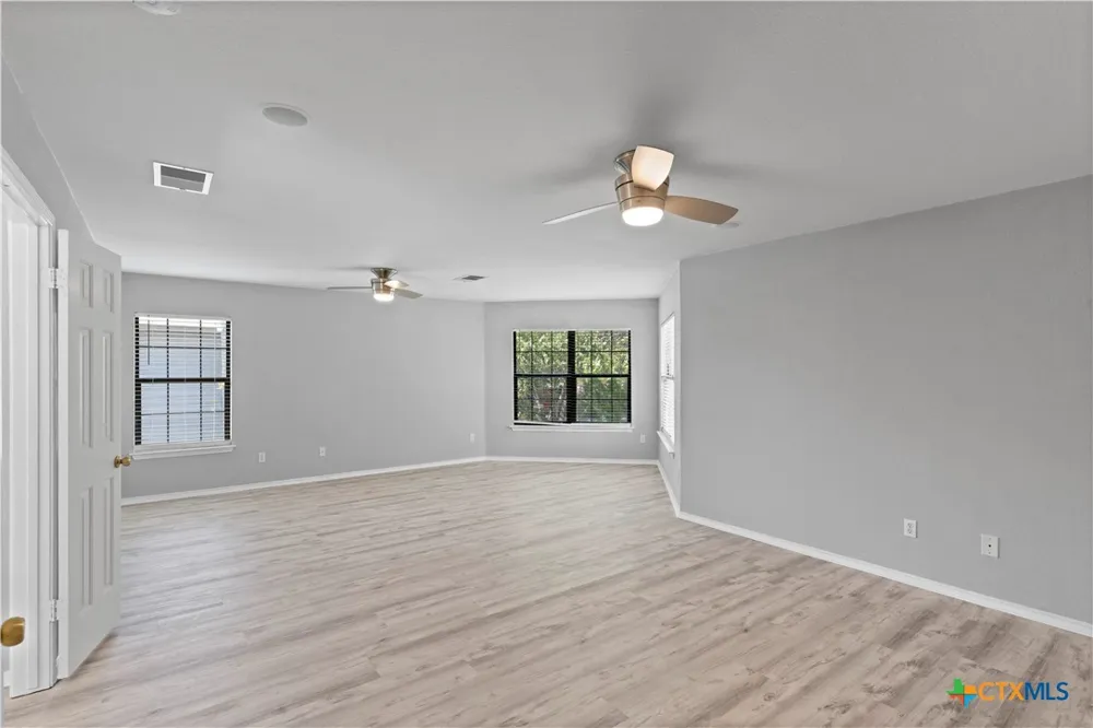 551 Thicket Lane Kyle, TX 78640