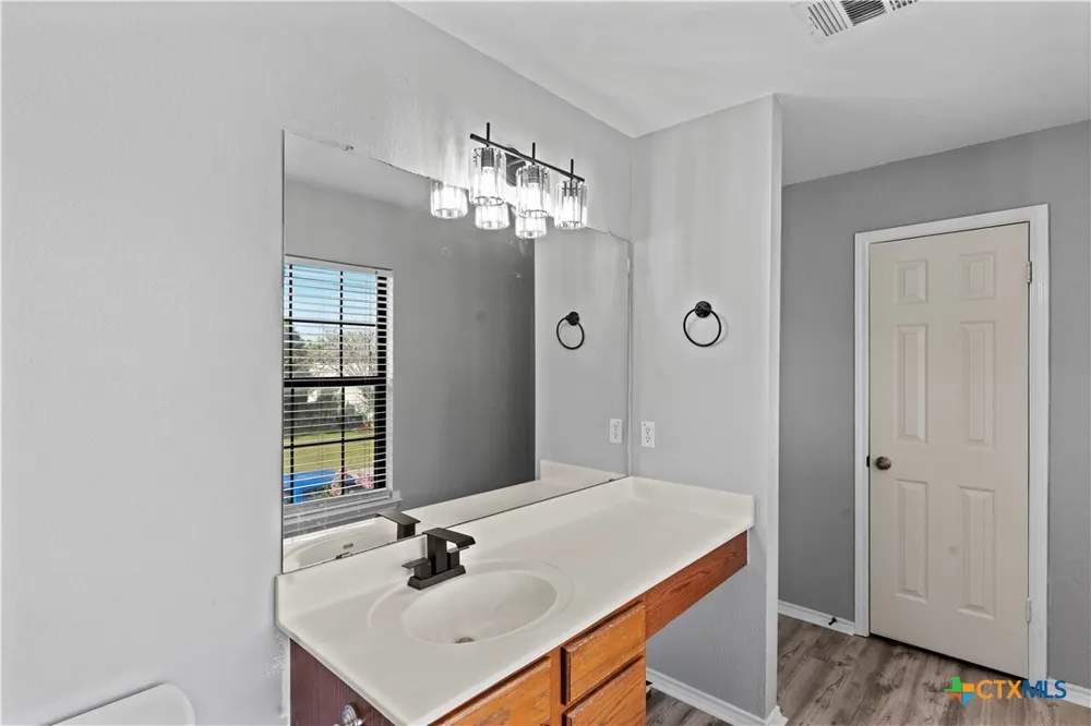 551 Thicket Lane Kyle, TX 78640