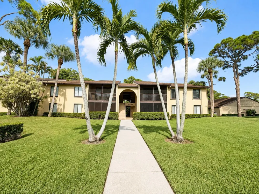 628 Sea Pine Way #C2 