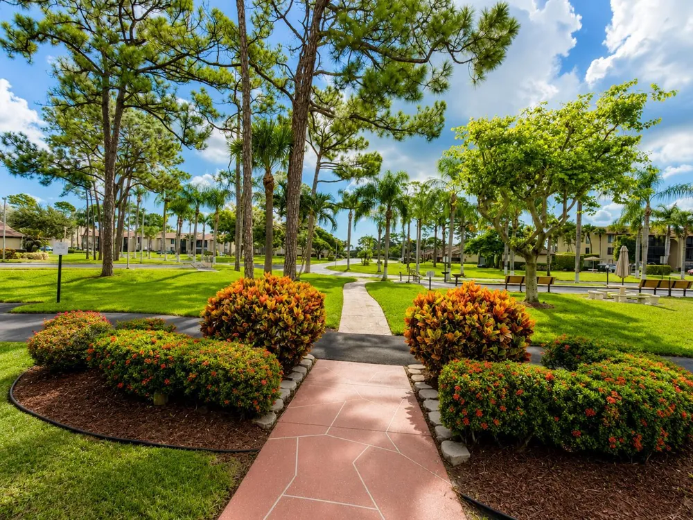 628 Sea Pine Way #C2 