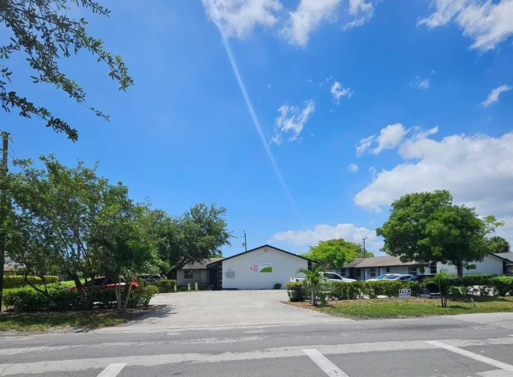 200 NW 14TH STREET #1-5 Pompano Beach, FL 33060