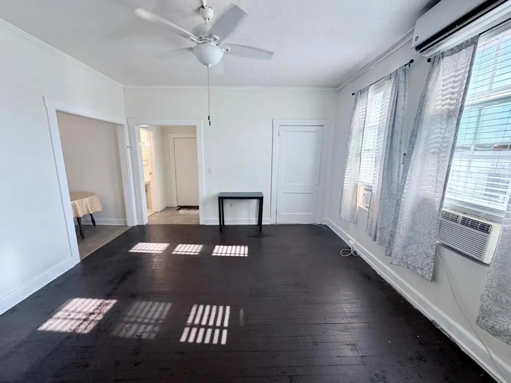 406 NORTHWOOD ROAD #4 West Palm Beach, FL 33407