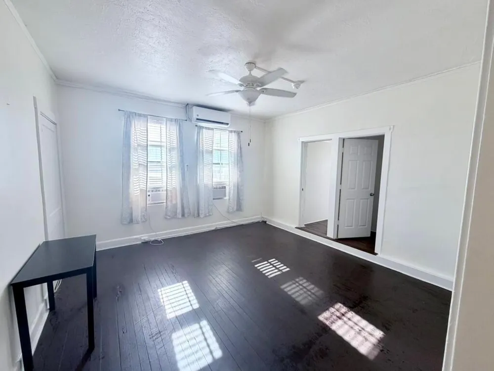 406 NORTHWOOD ROAD #4 West Palm Beach, FL 33407