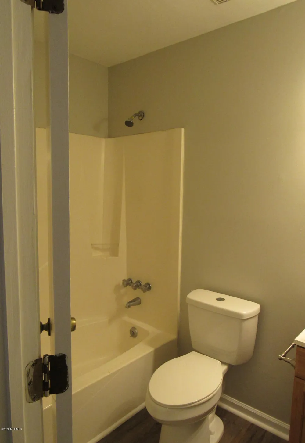 325 W Frances Street Jacksonville, NC 28546