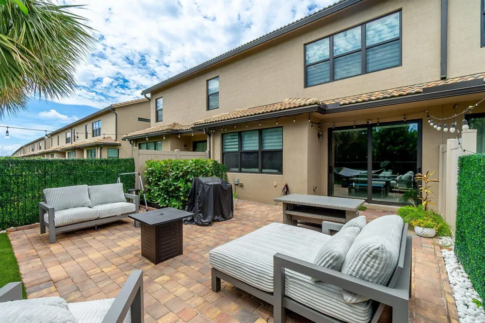 4802 Blistering Way Lake Worth, FL 33467