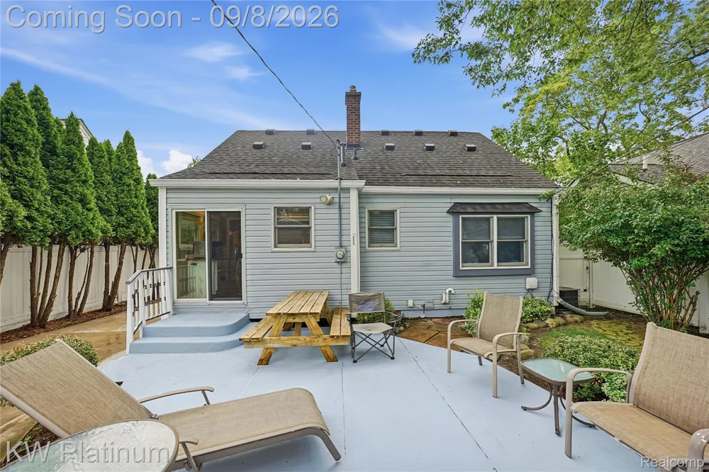 116 S Custer Avenue Clawson City, MI 48017
