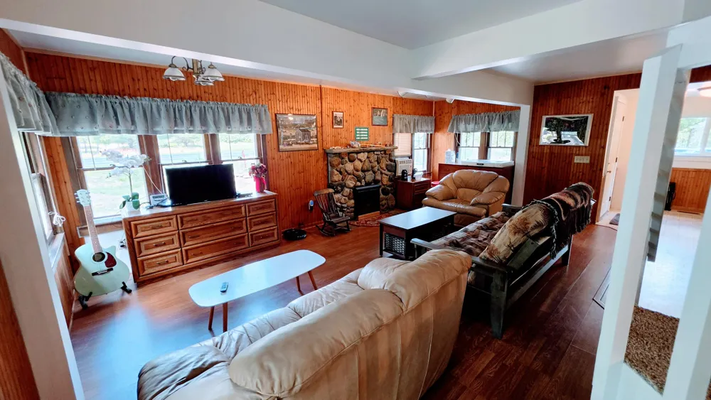 9871 7 Mile Road Morton Township, MI 49346