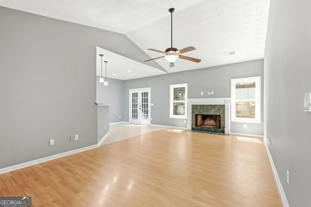 5823 N Cove RD Gainesville, GA 30504