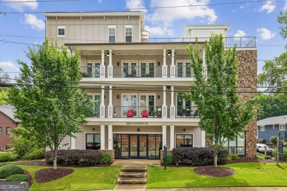 307 Canton WAY Roswell, GA 30075