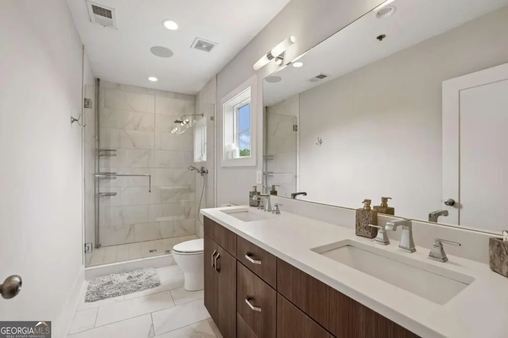 307 Canton WAY Roswell, GA 30075