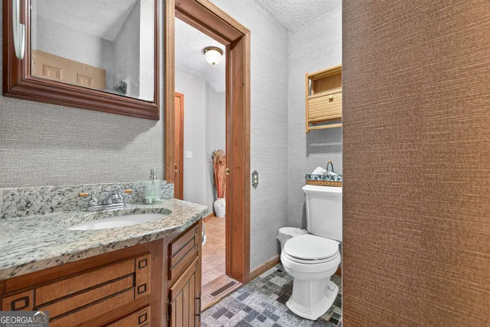 160 Apalachee Churc RD Auburn, GA 30011