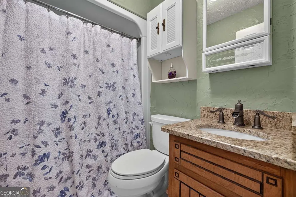 160 Apalachee Churc RD Auburn, GA 30011