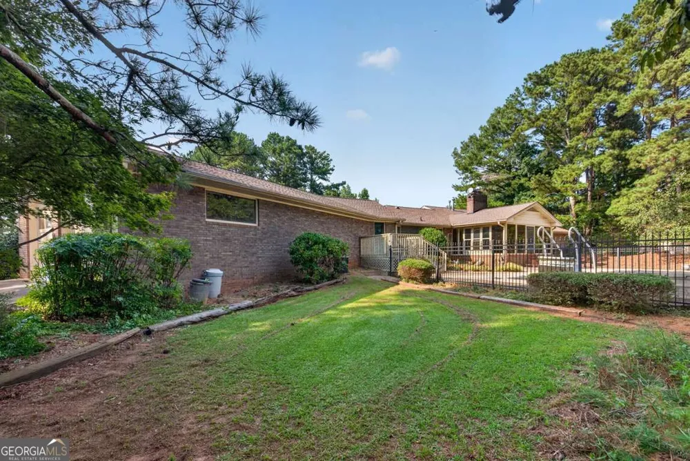 160 Apalachee Churc RD Auburn, GA 30011