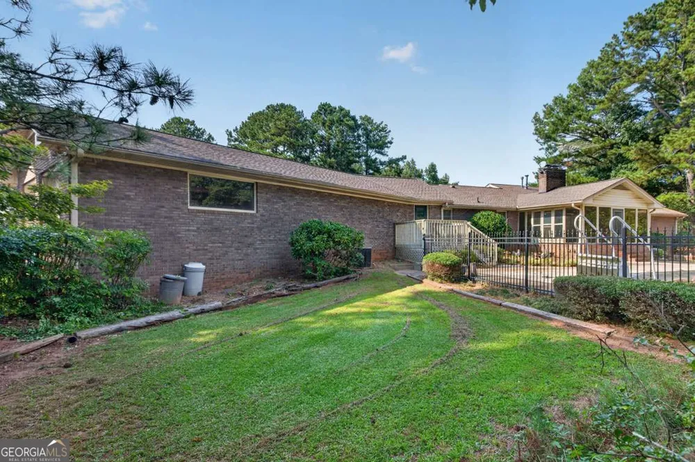 160 Apalachee Churc RD Auburn, GA 30011