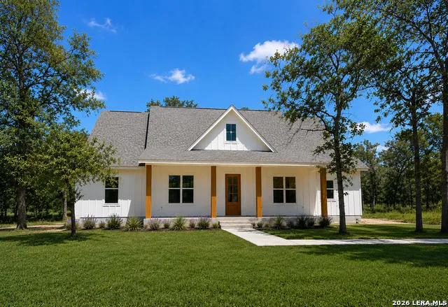 3515 County Road 676 Devine, TX 78016