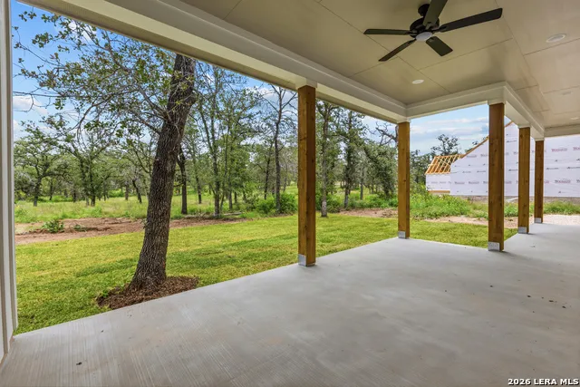 3515 County Road 676 Devine, TX 78016